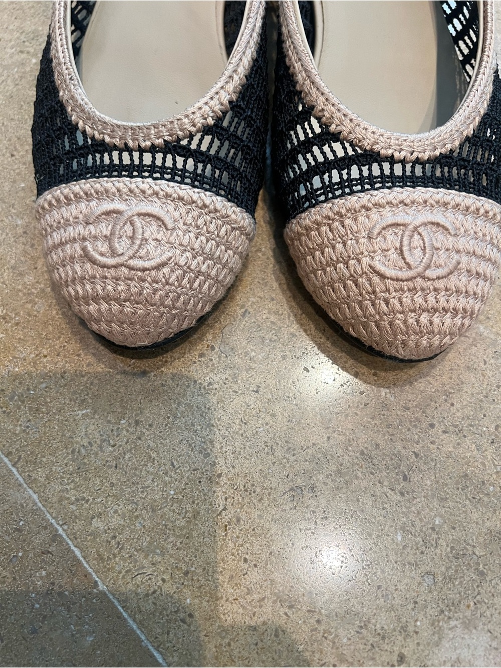 CHANEL Beige and Black Crochet Cap-Toe Ballet Flats - Picture 5 of 6